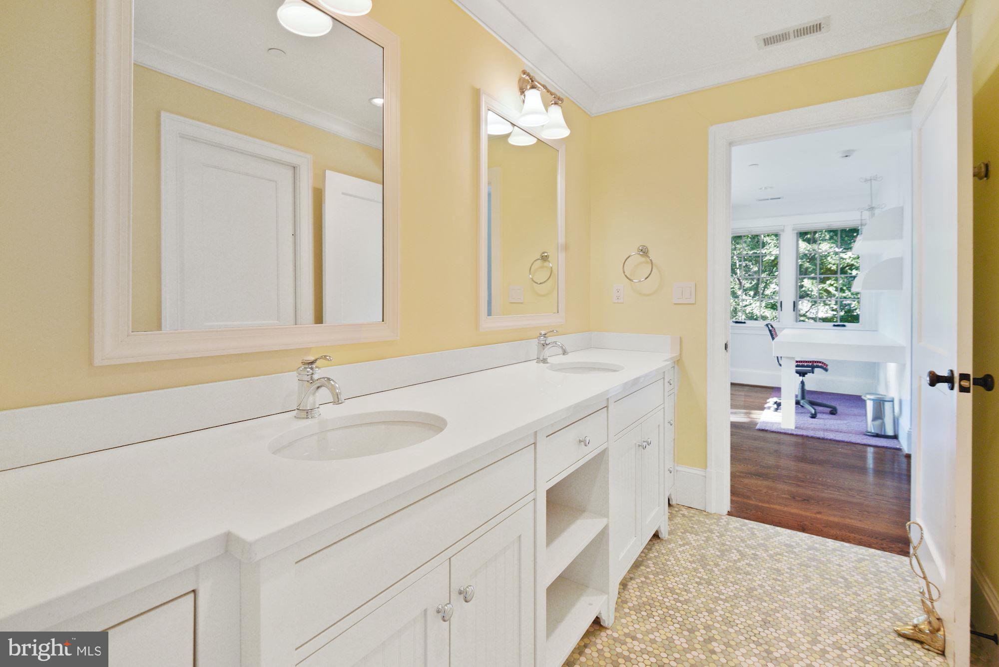 5605 Midwood Road Bethesda, MD 20814 - Photo 22 of 31 Gallery Image 22