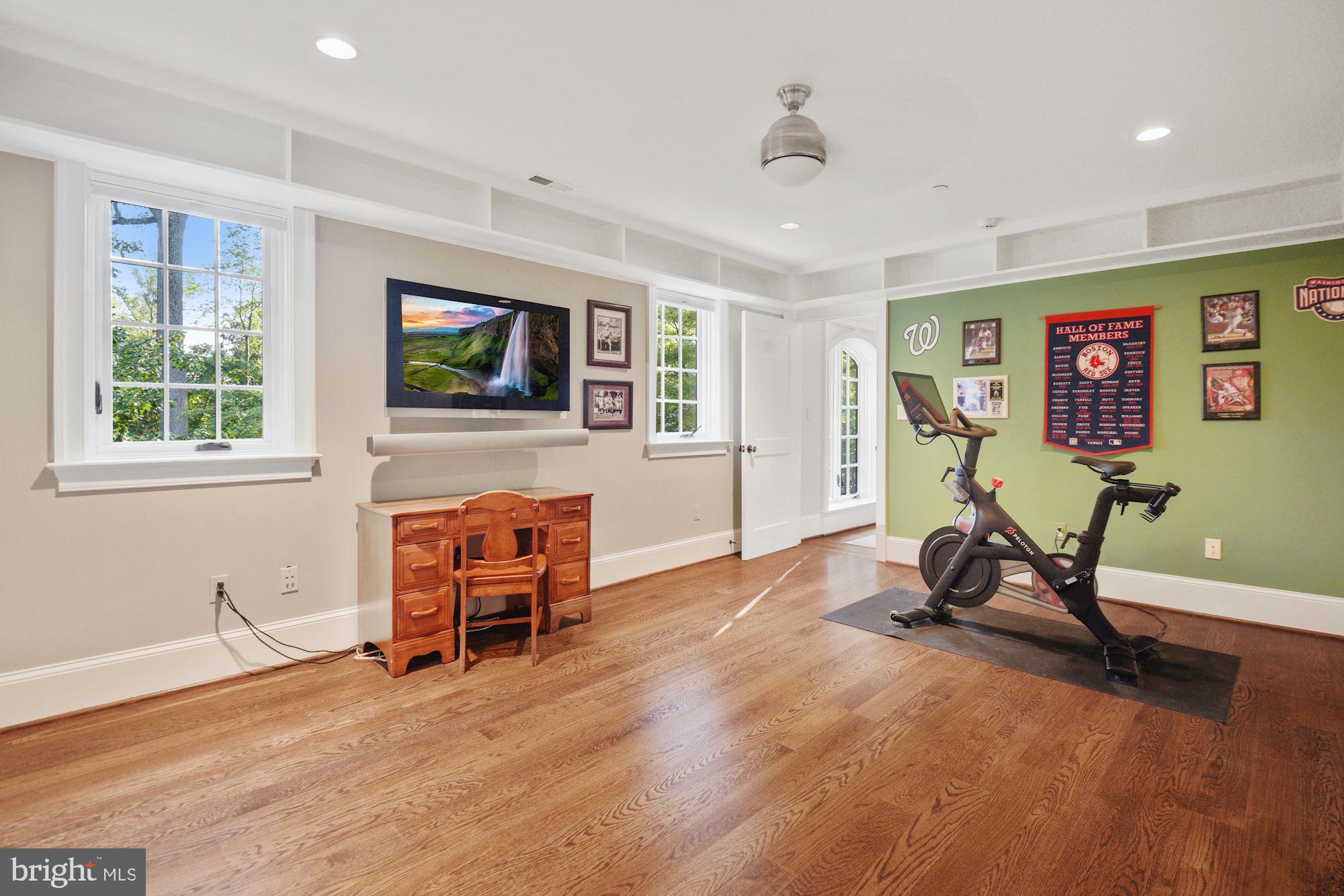 5605 Midwood Road Bethesda, MD 20814 - Photo 24 of 31 Gallery Image 24