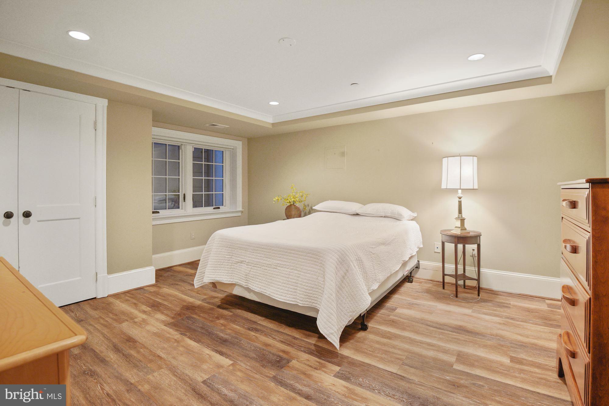 5605 Midwood Road Bethesda, MD 20814 - Photo 28 of 31 Gallery Image 28