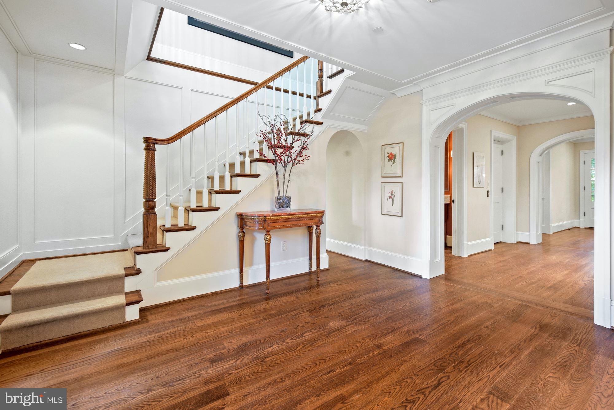5605 Midwood Road Bethesda, MD 20814 - Photo 4 of 31 Gallery Image 4