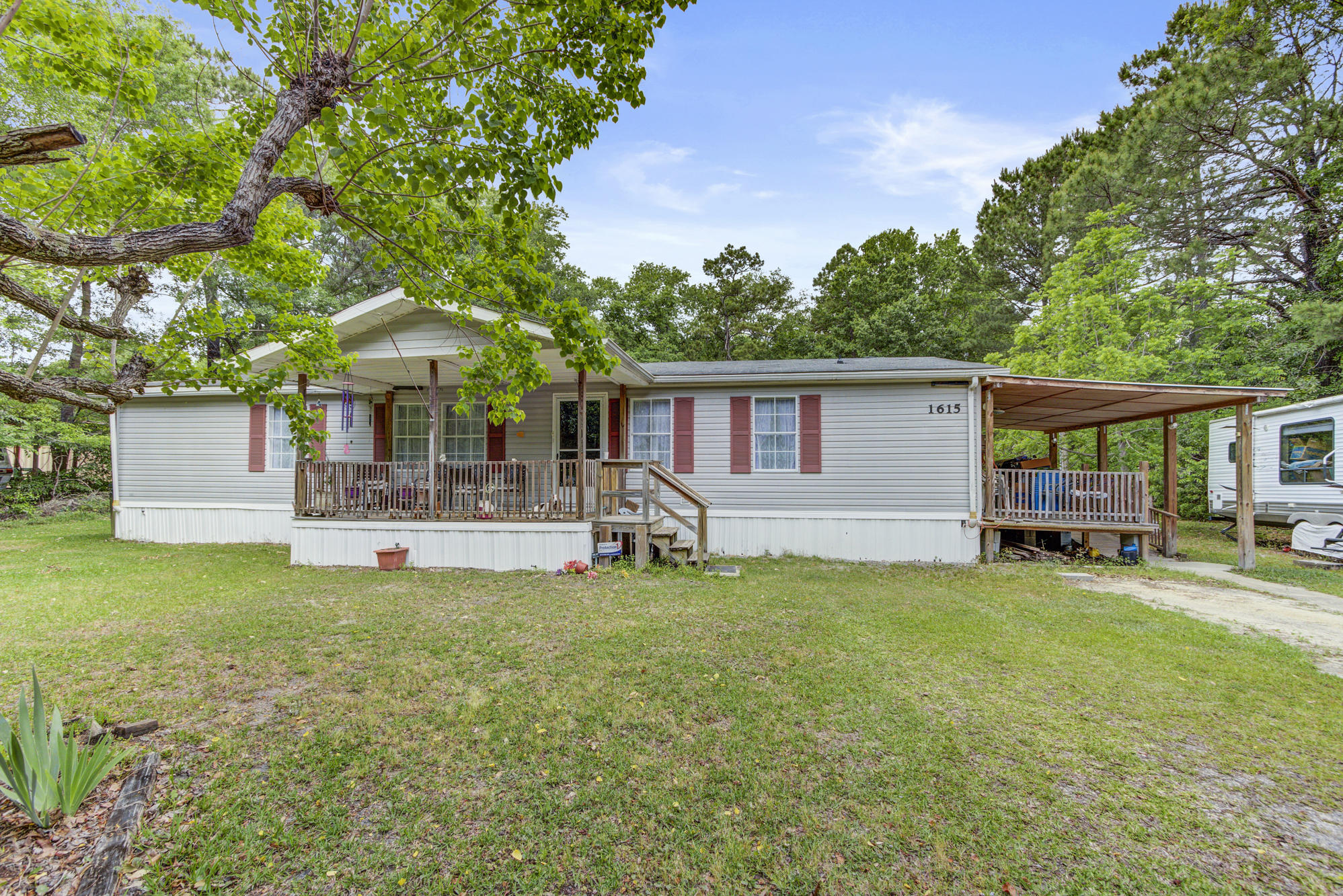 1615 State Rd S-8-449 Summerville, SC 29486 - Photo 25 of 26 Topher 1615 Alexander Circle (2)