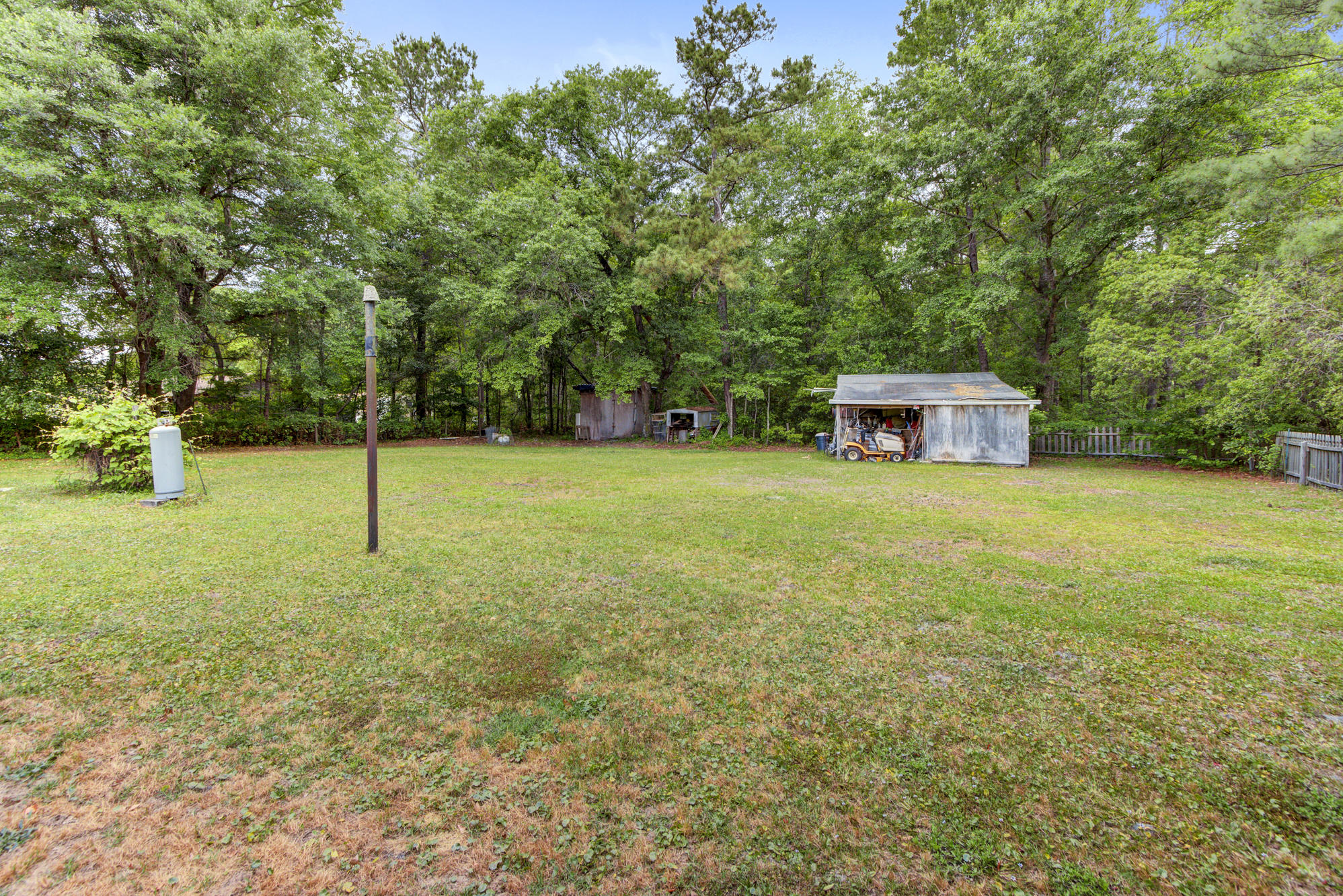 1615 State Rd S-8-449 Summerville, SC 29486 - Photo 4 of 26 Topher 1615 Alexander Circle (18)
