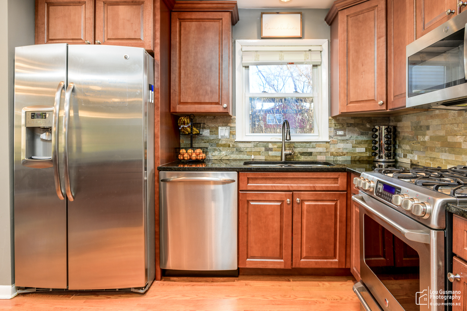 26W331 Harrison Street Winfield, IL 60190 - Photo 7 of 23 Gallery Image 7