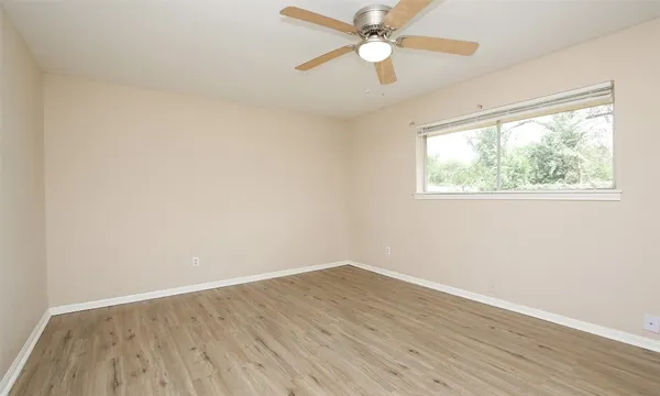 $2,550 | 6406 Ashton Street, Houston, TX 77091