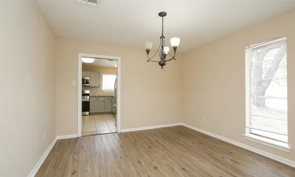 $2,550 | 6406 Ashton Street, Houston, TX 77091