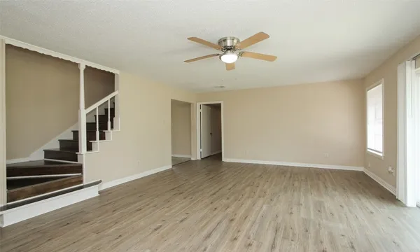 $2,550 | 6406 Ashton Street, Houston, TX 77091