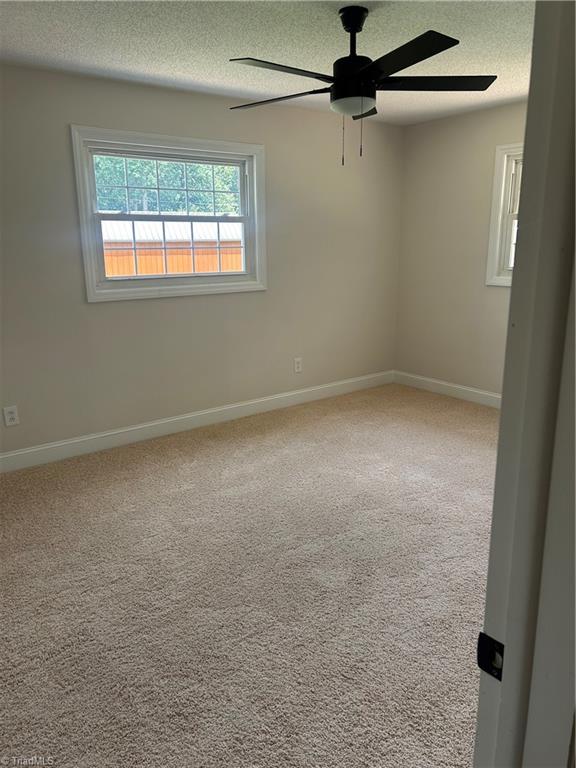 5726 Edgar Road Archdale, NC 27263 - Photo 4 of 18