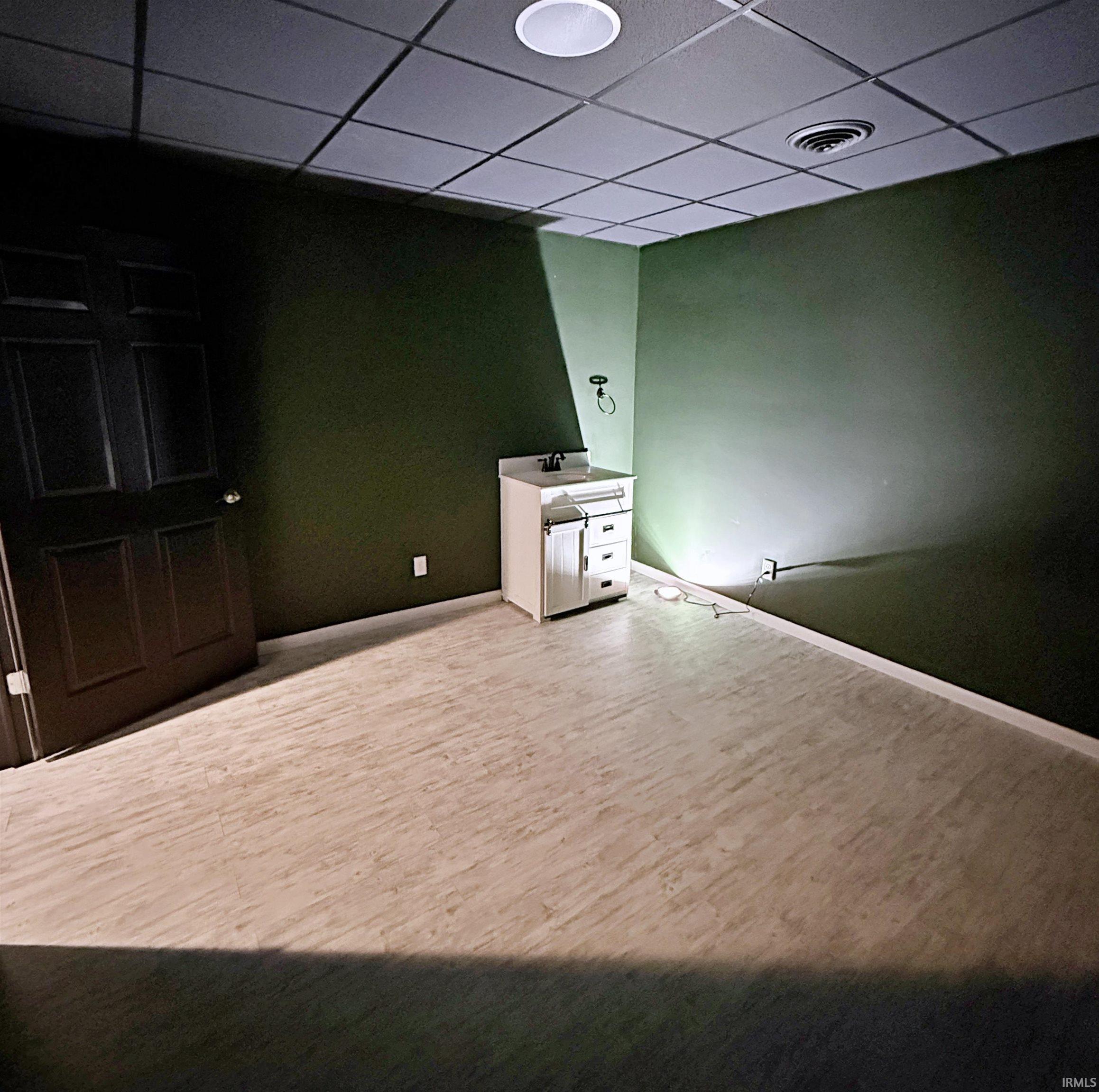 11 North Meridian Street Washington, IN 47501 - Photo 12 of 27