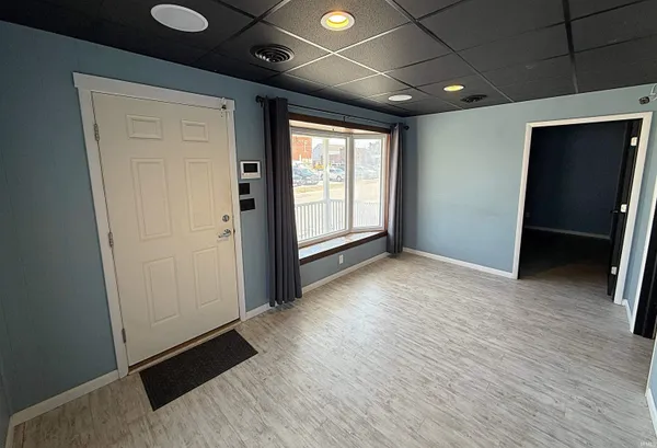 $189,500 | 11 North Meridian Street, Washington, IN 47501