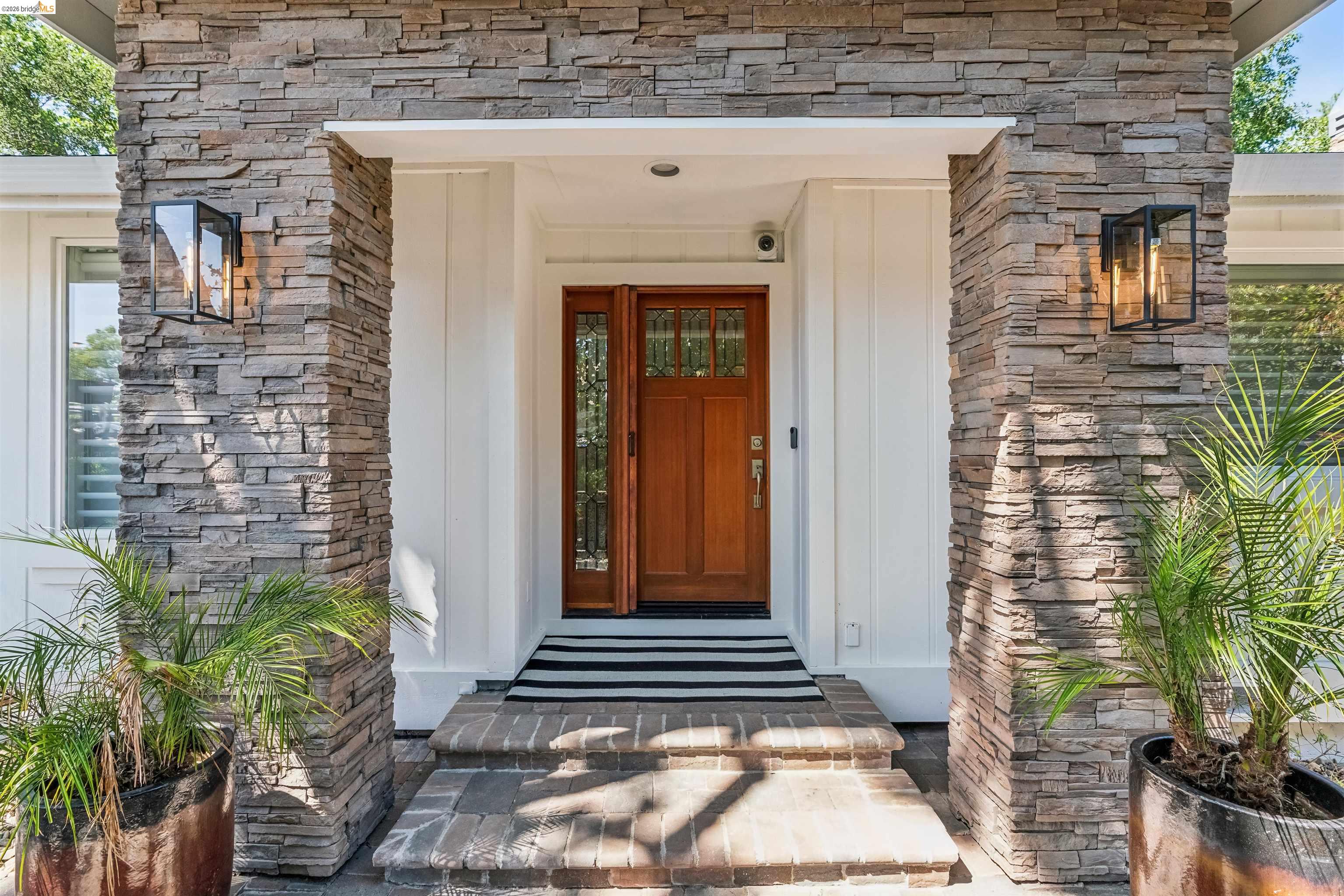 1035 North Thompson Road Lafayette, CA 94549 - Photo 7 of 59