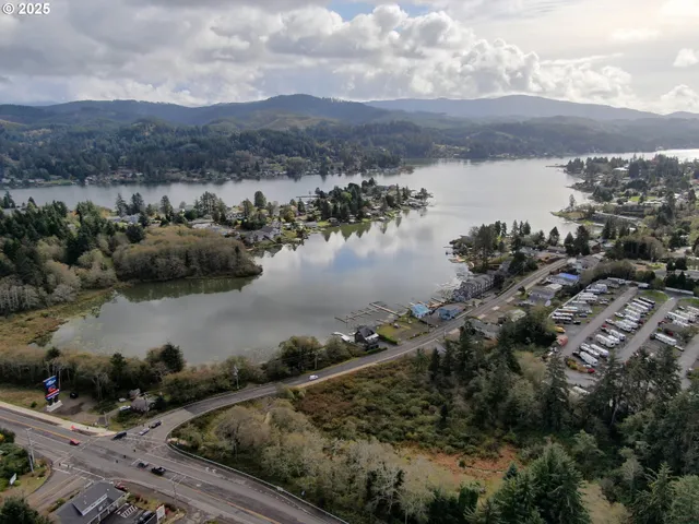 $425,000 | 2780 Northeast 45th Street, Lincoln City, OR 97367