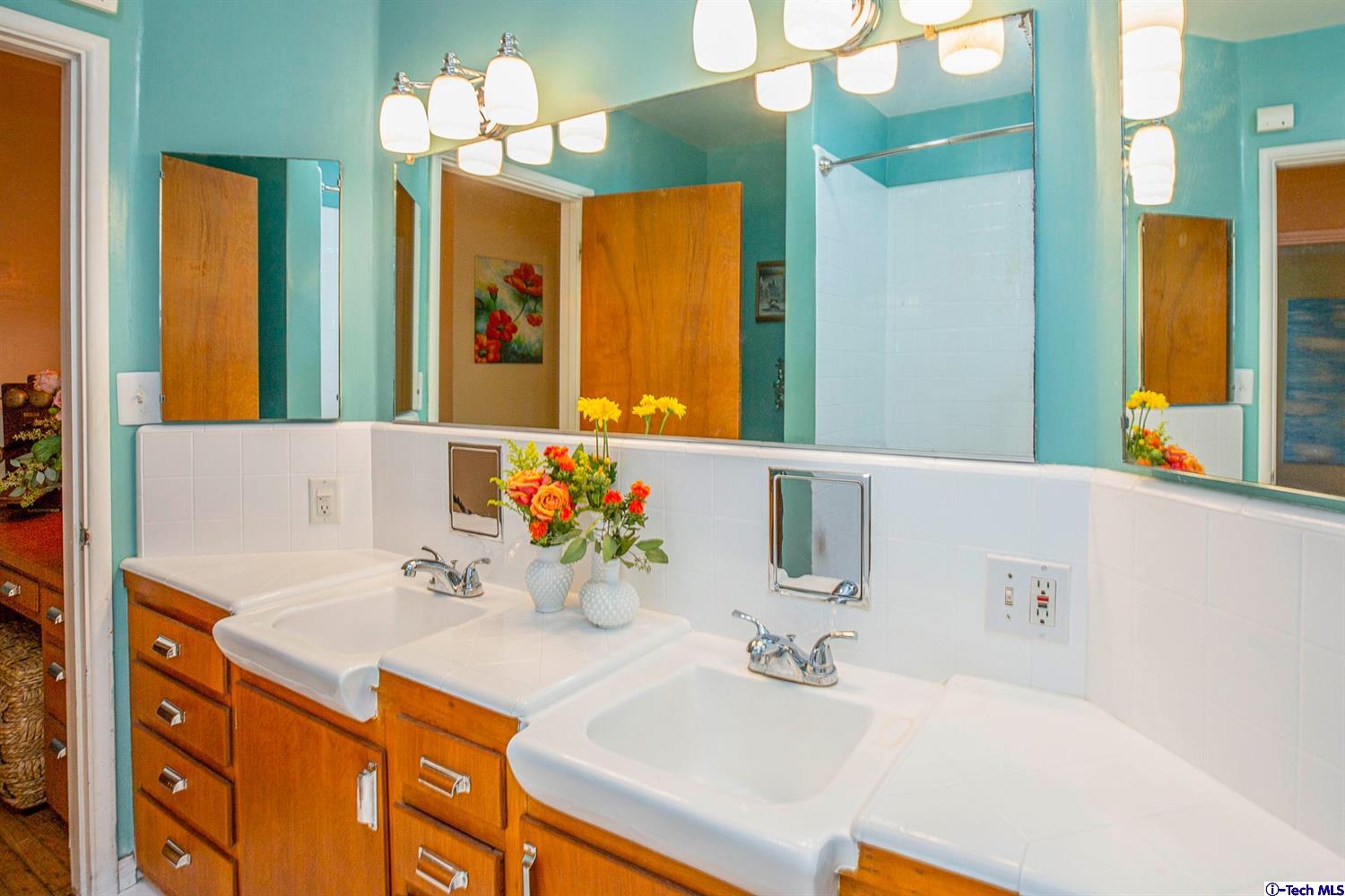 3526 Canyon Ridge Drive Altadena, CA 91001 - Photo 14 of 61 Gallery Image 14
