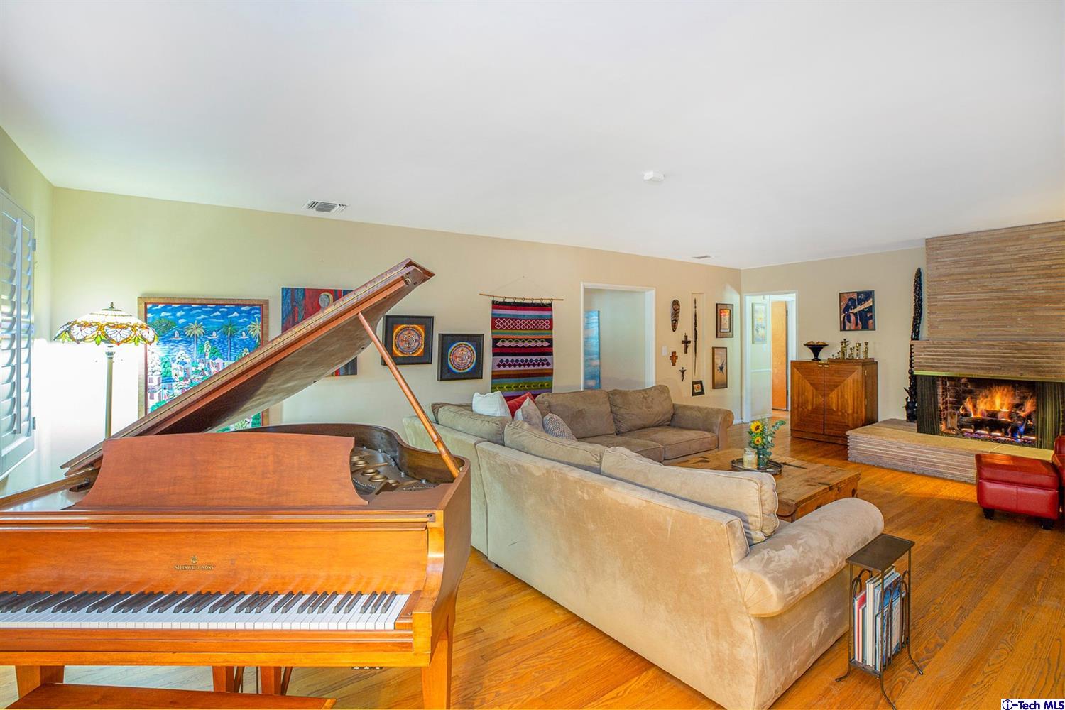 3526 Canyon Ridge Drive Altadena, CA 91001 - Photo 23 of 61 Gallery Image 23