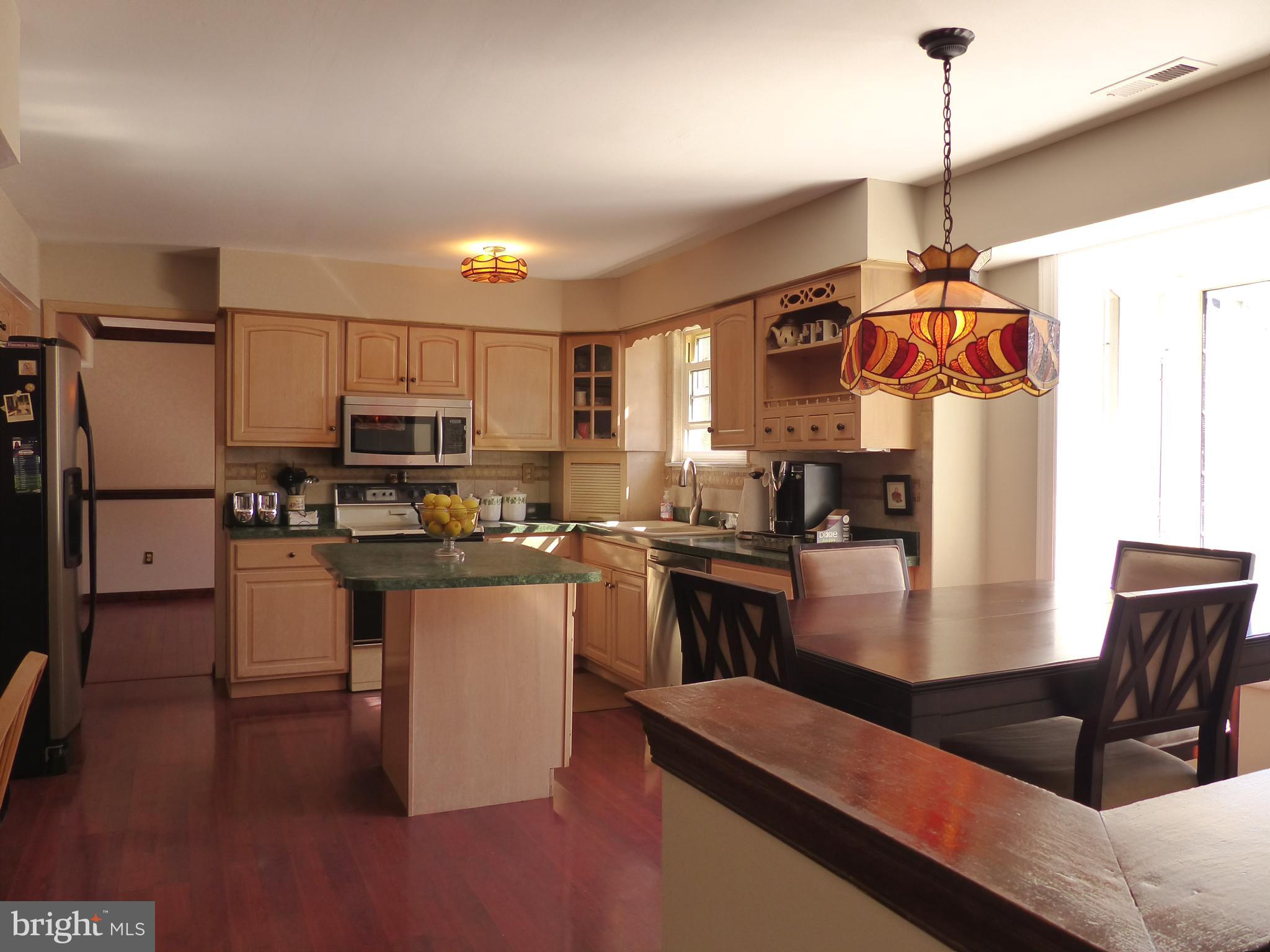 516 Parliament Road Marlton, NJ 08053 - Photo 8 of 52 Eat-in Kitchen