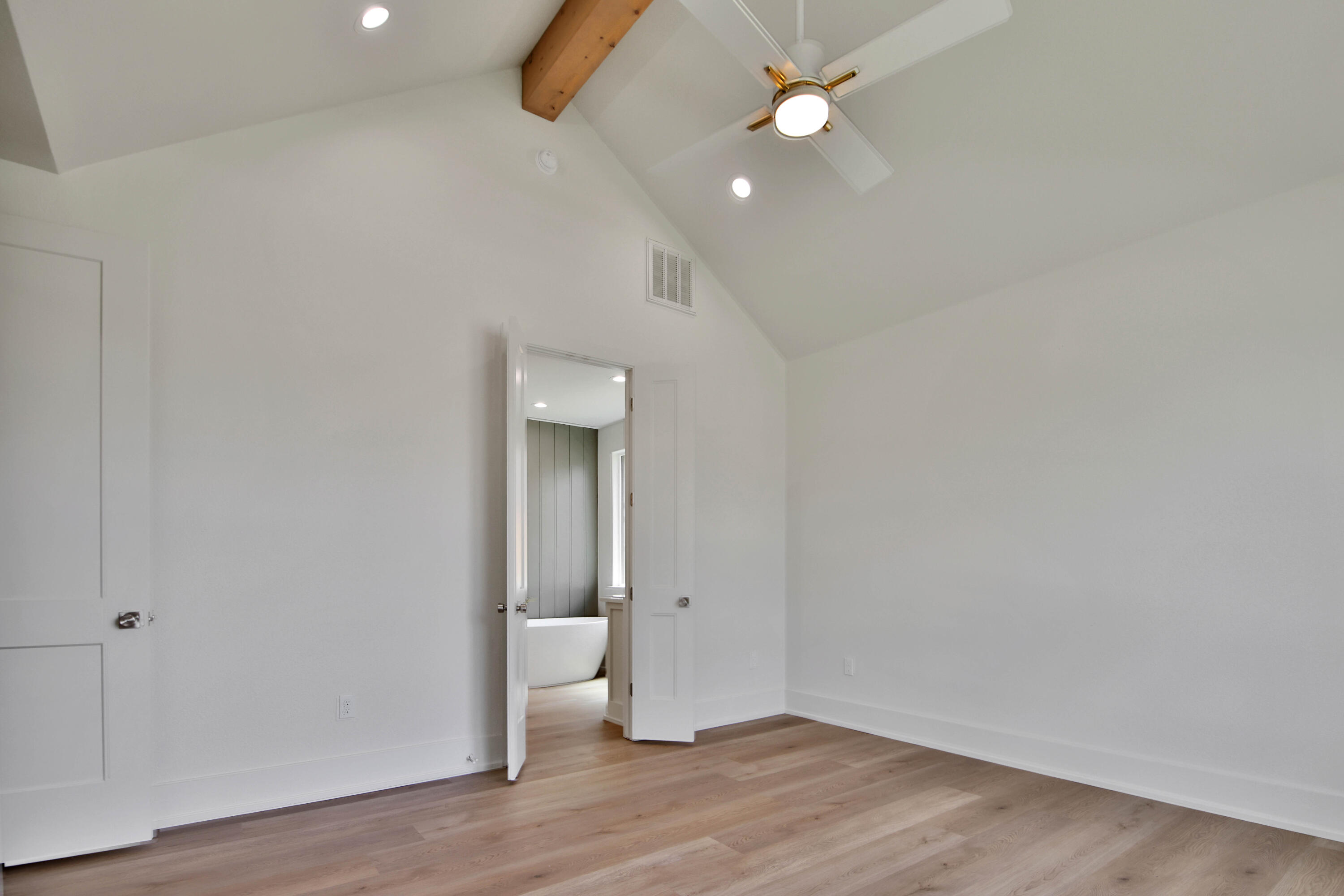 5837 111th Street Lubbock, TX 79424 - Photo 22 of 42 IMG_3552