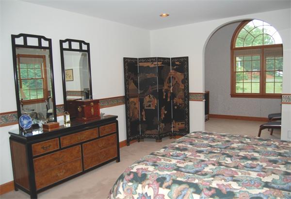 16 Battle Flagg Road Bedford, MA 01730 - Photo 14 of 24
