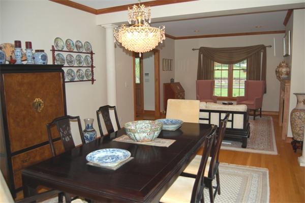 16 Battle Flagg Road Bedford, MA 01730 - Photo 5 of 24