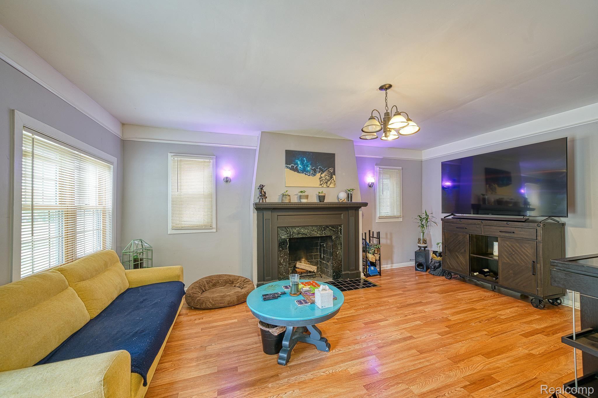10274 Balfour Road Detroit, MI 48224 - Photo 5 of 19 Gallery Image 5