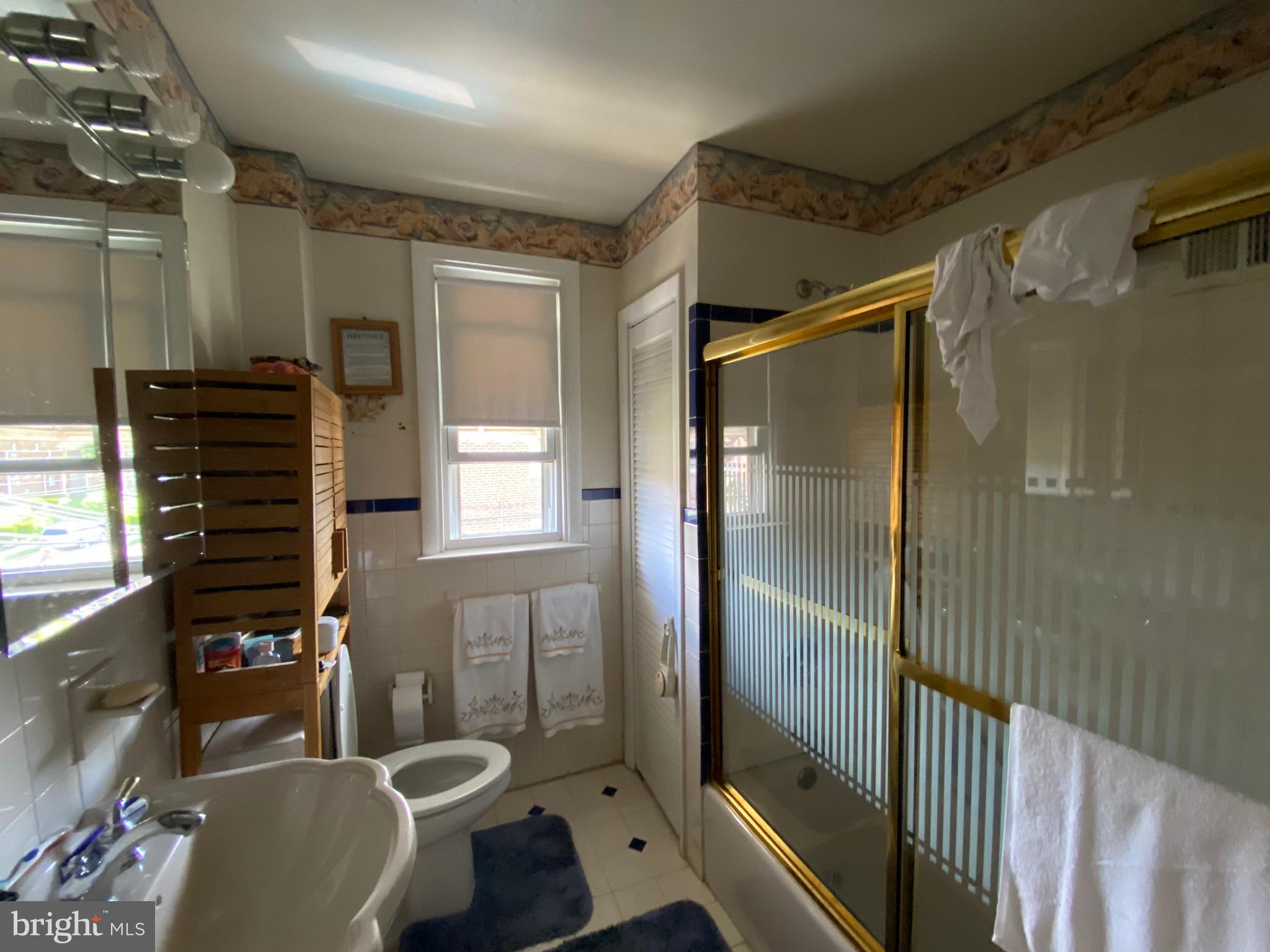800 Pleasant Road Lansdowne, PA 19050 - Photo 19 of 25 Updated Hall Bath