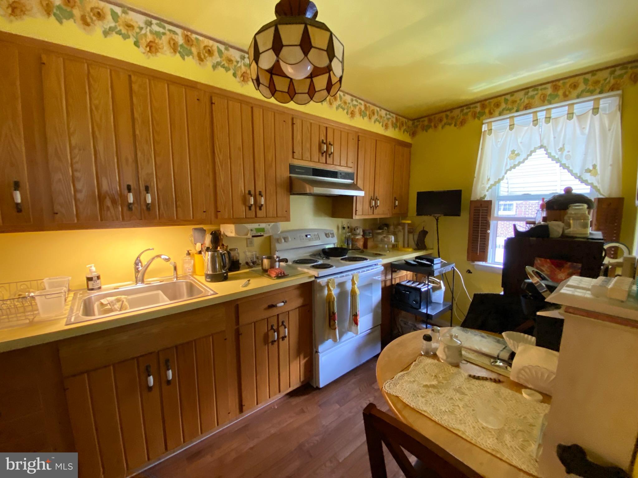800 Pleasant Road Lansdowne, PA 19050 - Photo 7 of 25 Kitchen