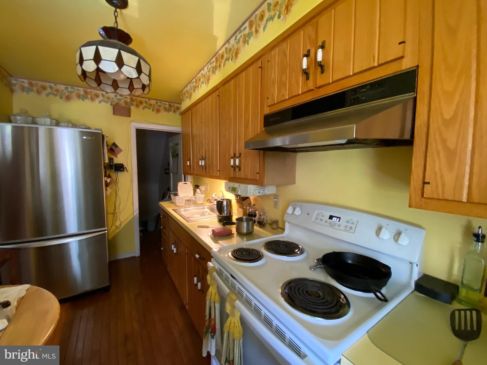 800 Pleasant Road Lansdowne, PA 19050 - Photo 8 of 25 Kitchen