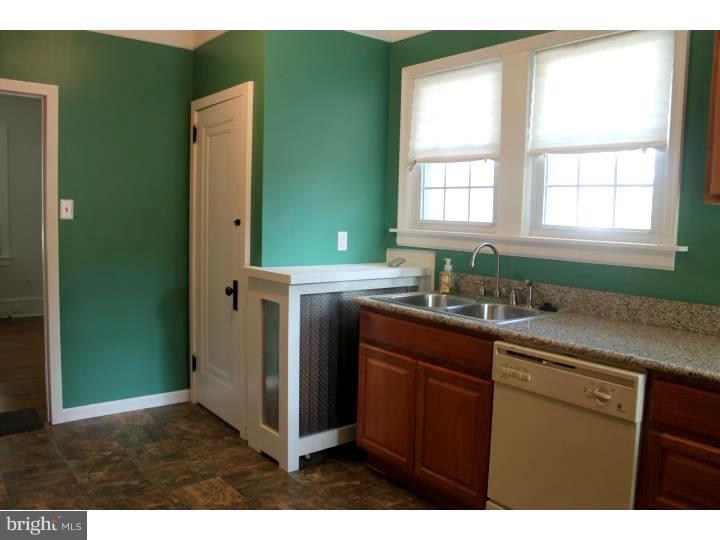 11 Ambler Road Cherry Hill, NJ 08002 - Photo 15 of 25 Kitchen