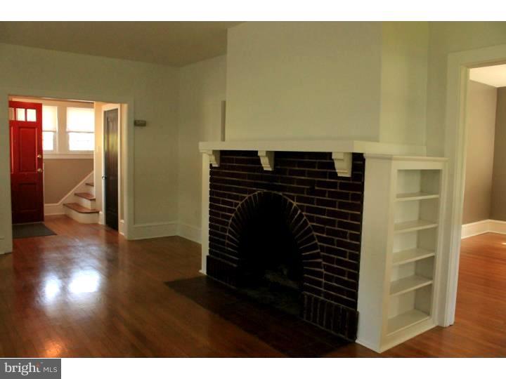 11 Ambler Road Cherry Hill, NJ 08002 - Photo 4 of 25 Living Room