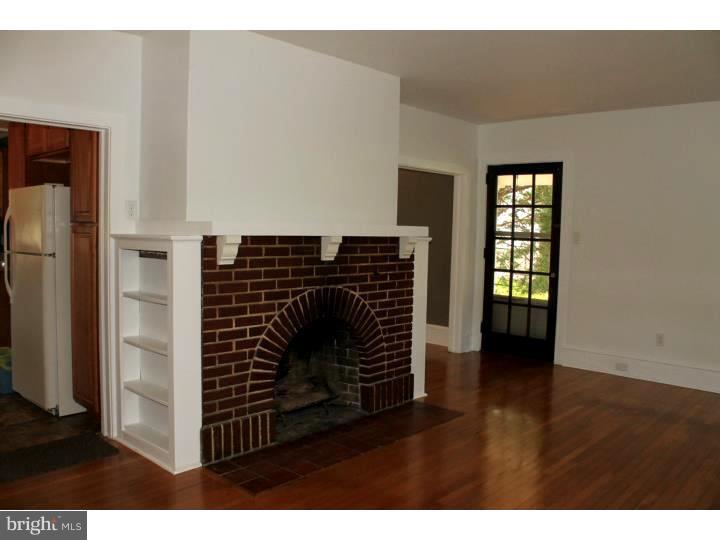 11 Ambler Road Cherry Hill, NJ 08002 - Photo 7 of 25 Living Room