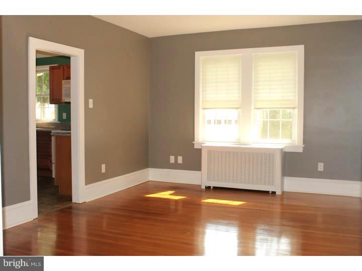 11 Ambler Road Cherry Hill, NJ 08002 - Photo 10 of 25 Dining Room