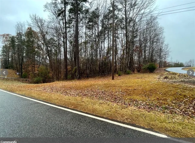 $13,000 | Lot 954 Chickasaw Drive, Westminster, SC 29693