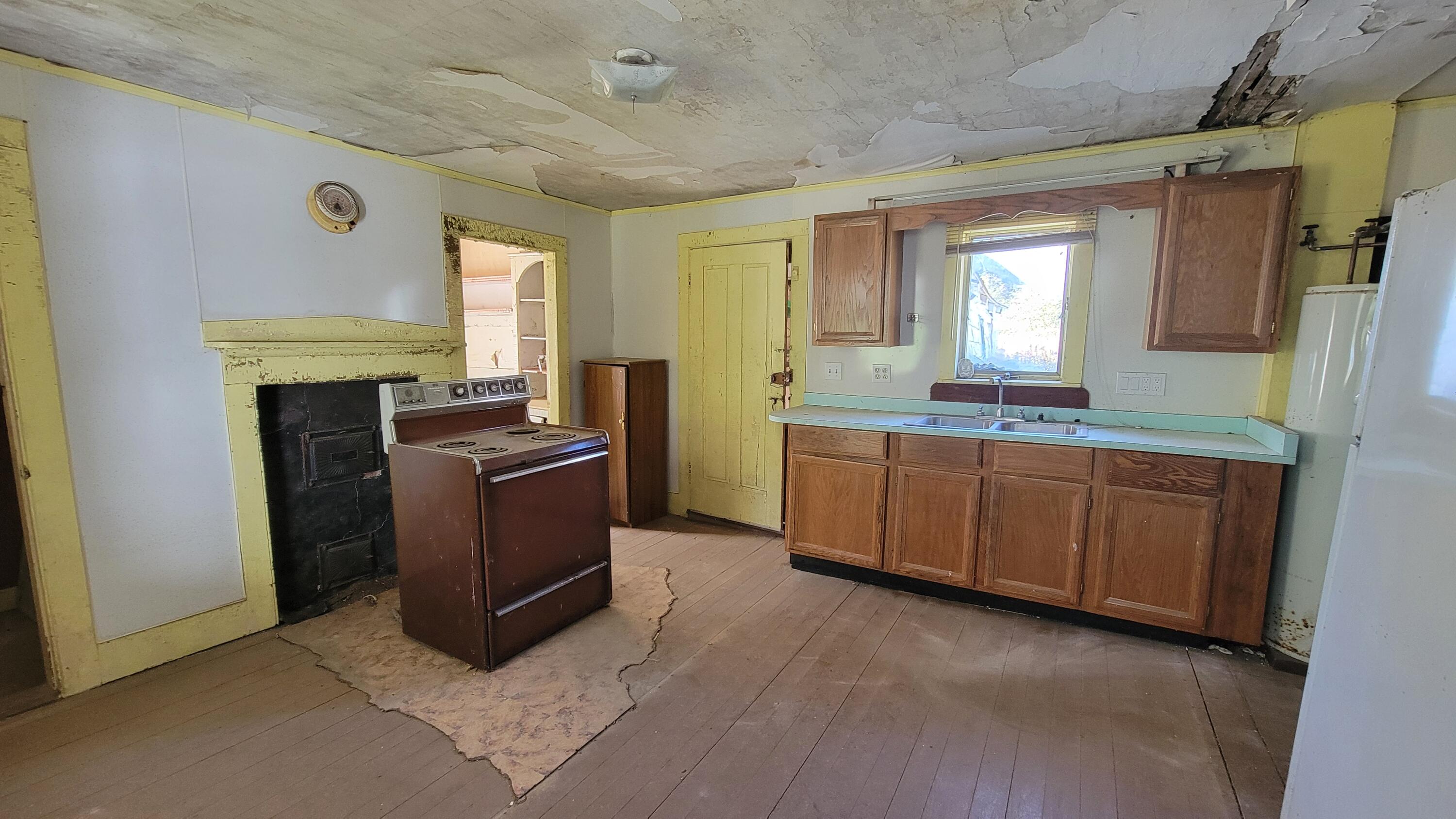 173 Leighton Point Road Pembroke, ME 04666 - Photo 28 of 54 20251003_104231