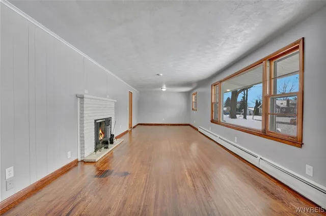 $274,900 | 8426 Maplewood Drive, Royalton, NY 14067