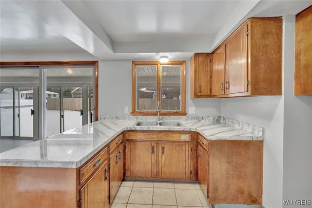 $274,900 | 8426 Maplewood Drive, Royalton, NY 14067