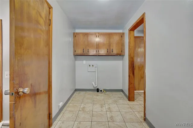 $274,900 | 8426 Maplewood Drive, Royalton, NY 14067