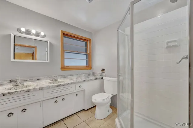 $274,900 | 8426 Maplewood Drive, Royalton, NY 14067