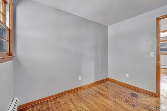 $274,900 | 8426 Maplewood Drive, Royalton, NY 14067