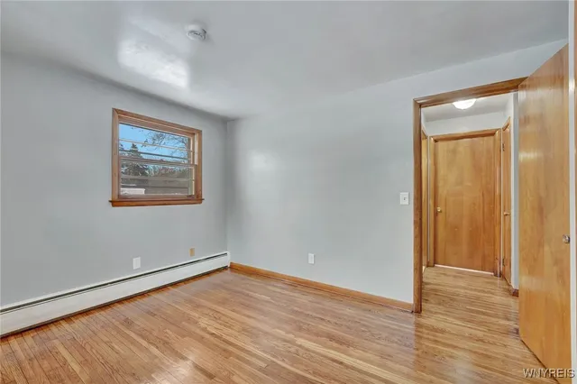 $274,900 | 8426 Maplewood Drive, Royalton, NY 14067