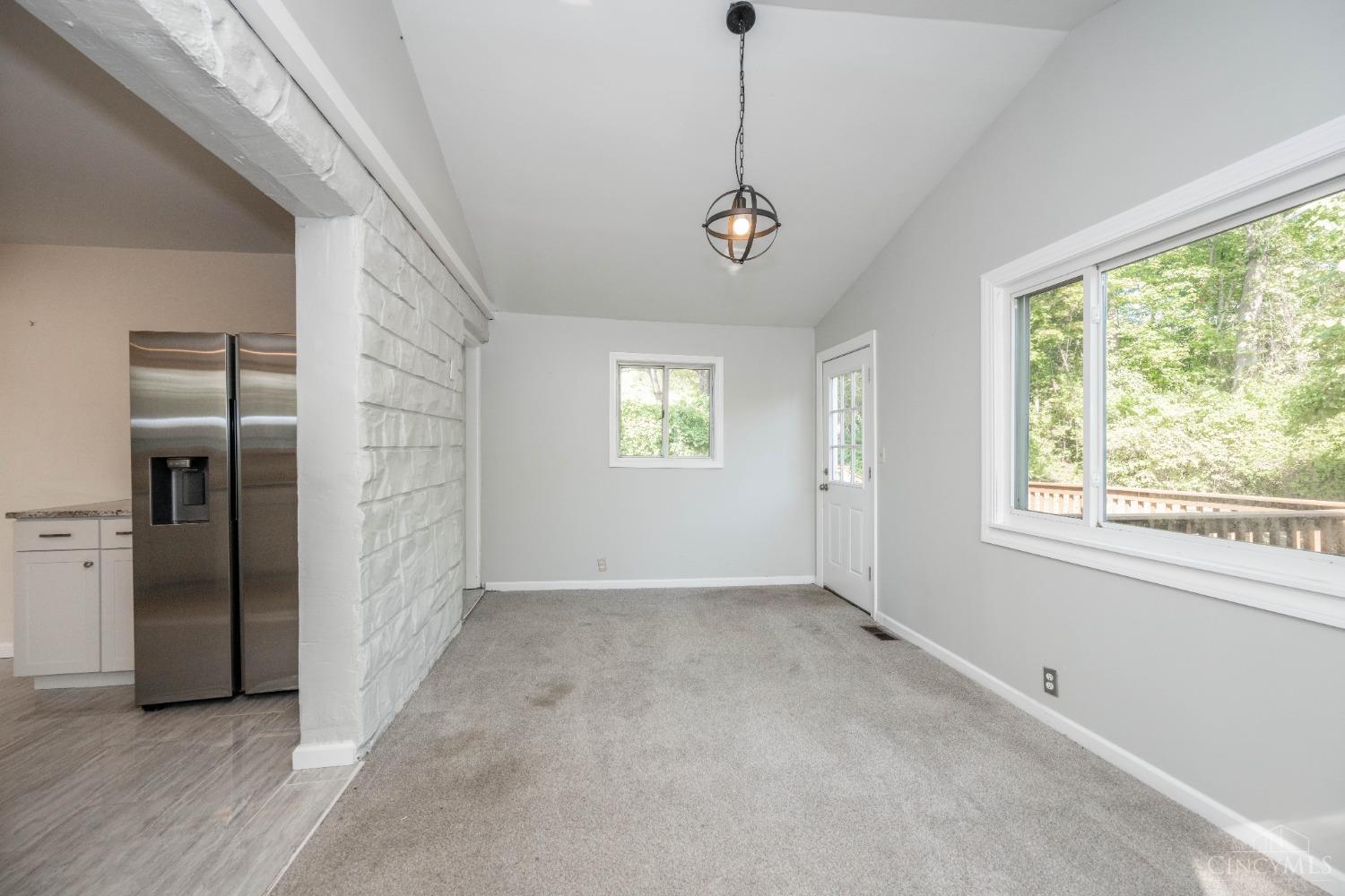 214 Ridgeway Road Cincinnati, OH 45216 - Photo 12 of 39