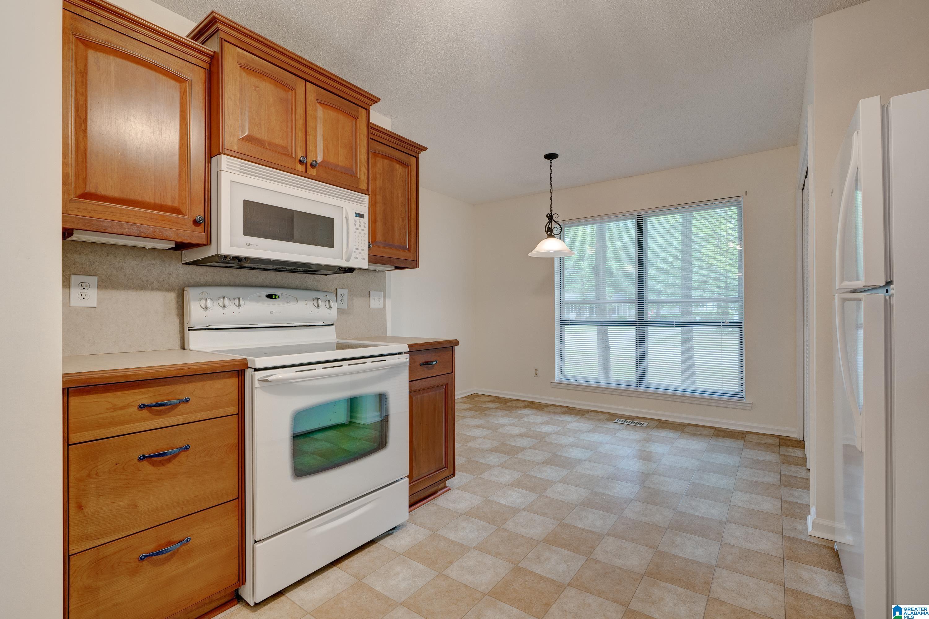 1121 6th Avenue Northwest Alabaster, AL 35007 - Photo 11 of 31