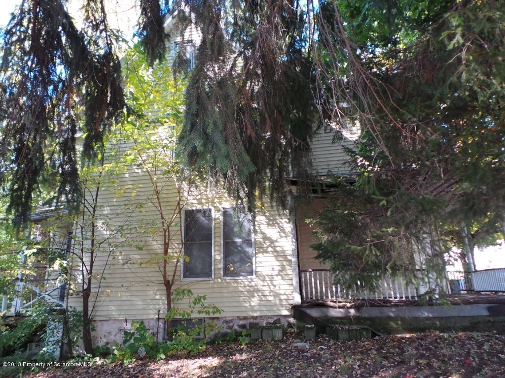 1235 1237 1239 Rundle Street Scranton, PA 18504 - Photo 4 of 7 Gallery Image 4