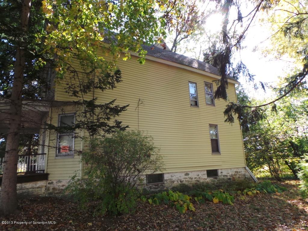 1235 1237 1239 Rundle Street Scranton, PA 18504 - Photo 5 of 7 Gallery Image 5