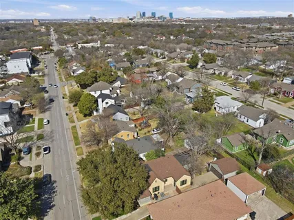 an aerial view of multiple house