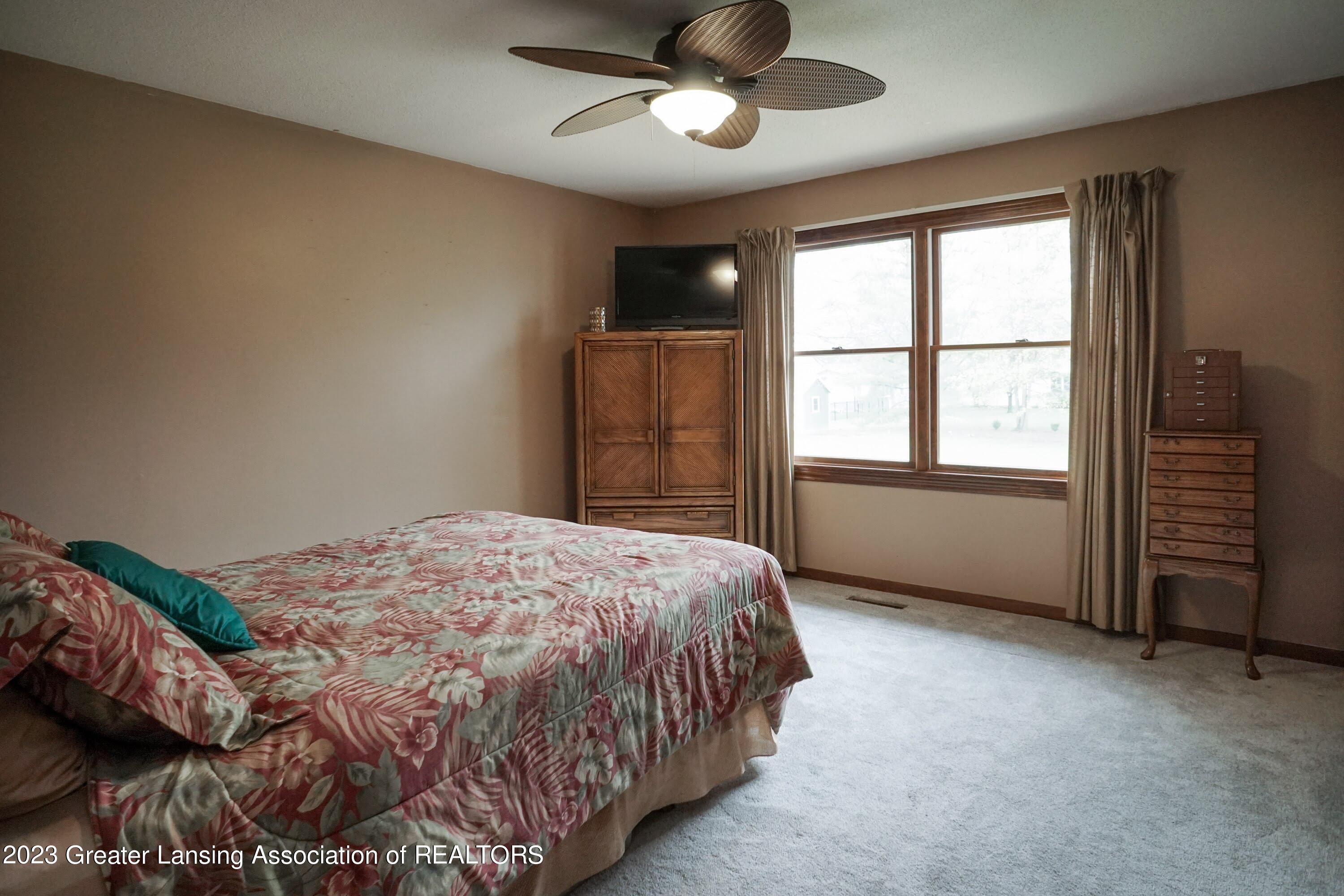 5872 Green Road Haslett, MI 48840 - Photo 12 of 31 Primary Bed 1