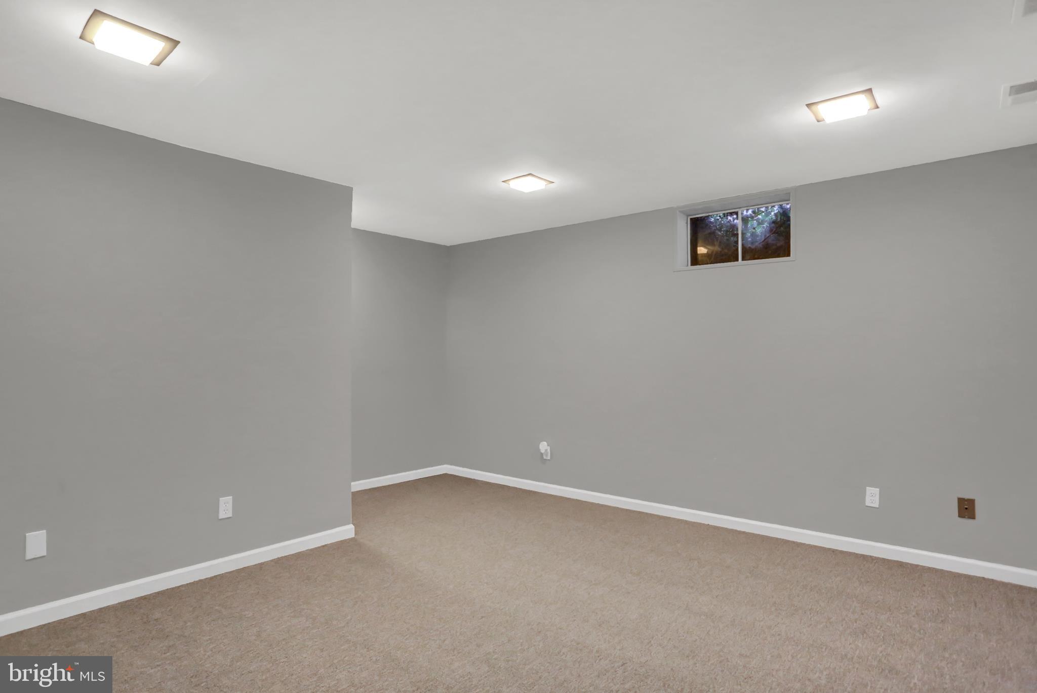 1303 Chambers Ridge York, PA 17402 - Photo 15 of 17 Gallery Image 15