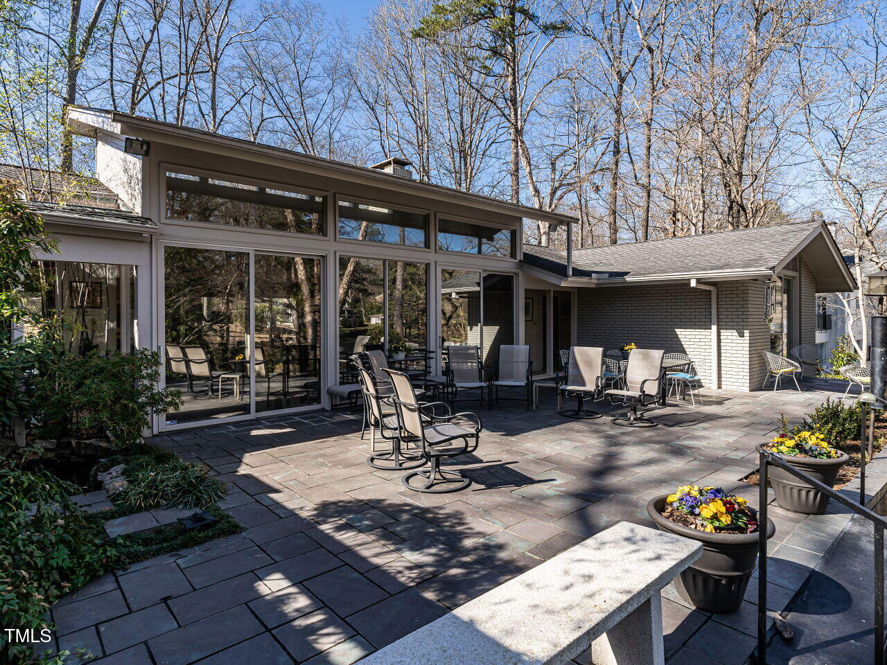 3206 Sussex Road Raleigh, NC 27612 - Photo 42 of 51 042-1280x960-back-patio