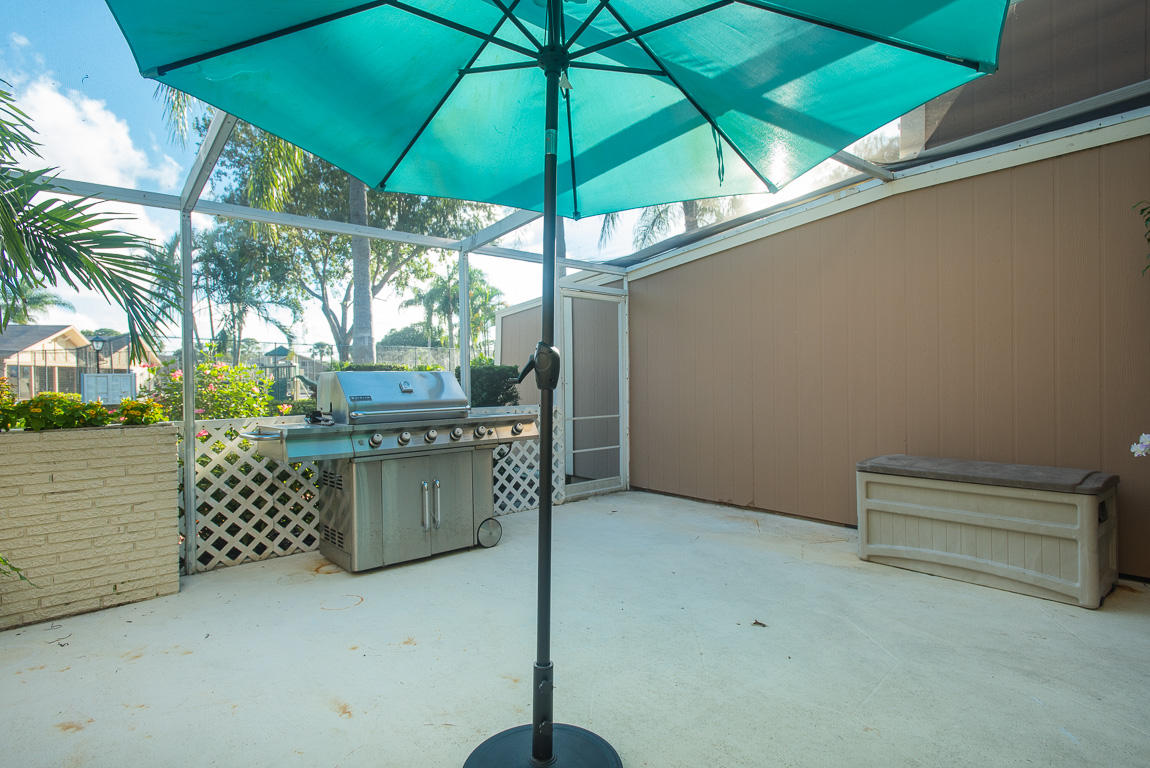 52 Maplecrest Circle Jupiter, FL 33458 - Photo 18 of 42 52 Maplecrest Cir-4
