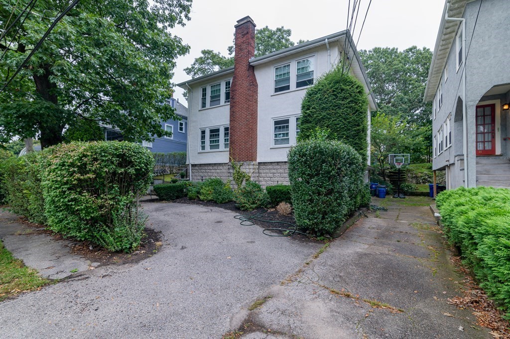 16 Rock View Road, Unit 2 Milton, MA 02186 - Photo 3 of 24 Gallery Image 3