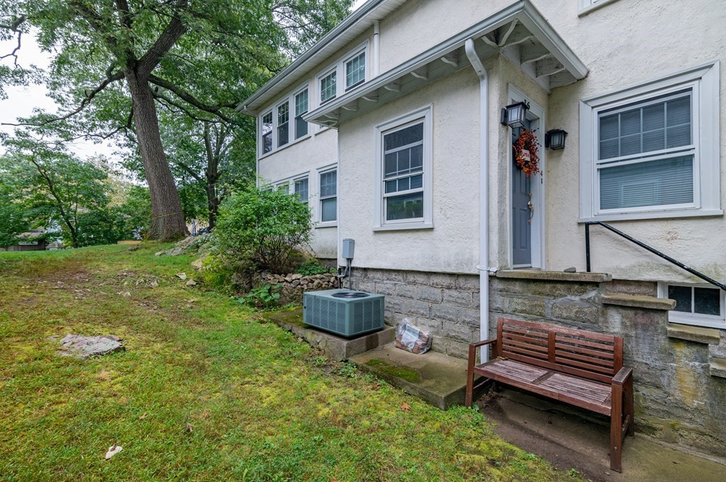 16 Rock View Road, Unit 2 Milton, MA 02186 - Photo 5 of 24 Gallery Image 5