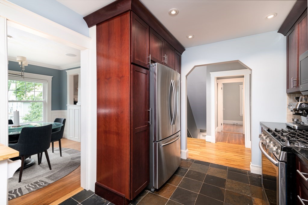 16 Rock View Road, Unit 2 Milton, MA 02186 - Photo 10 of 24 Gallery Image 10
