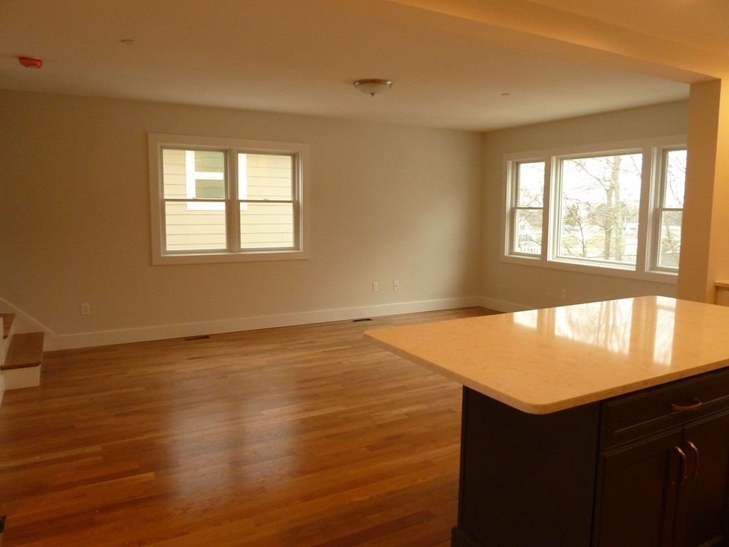 51 Glen Road, Unit 2 Swampscott, MA 01907 - Photo 4 of 11 Gallery Image 4